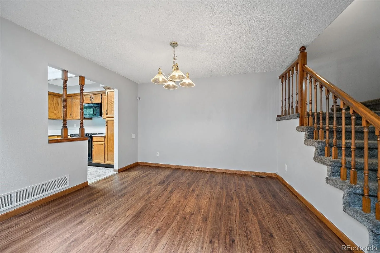 1922 S Hannibal Court #B Aurora CO 80013 | MLS #REC8622663 08122026160550 1600 7