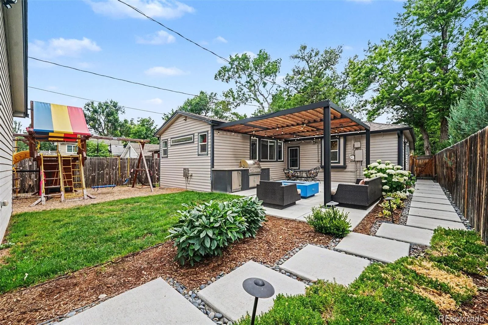 2310 S Humboldt Street Denver CO 80210 MLS #REC8622706 07152026065833 1600 14