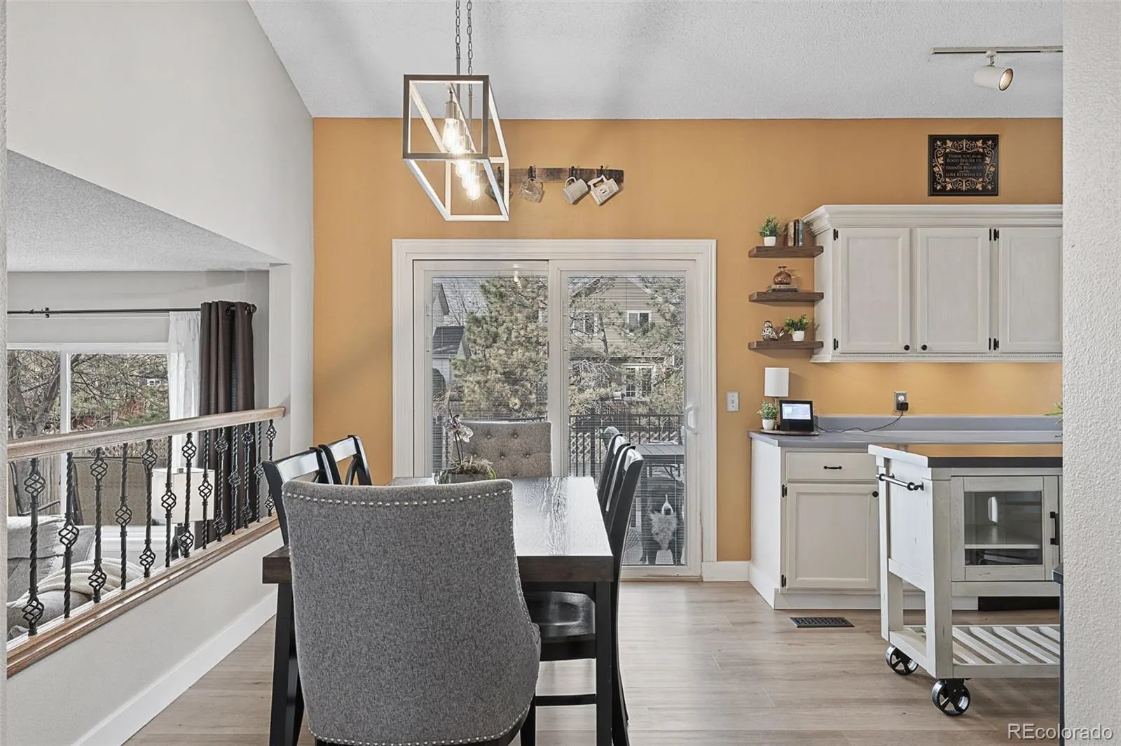 04092026060640 1600 12