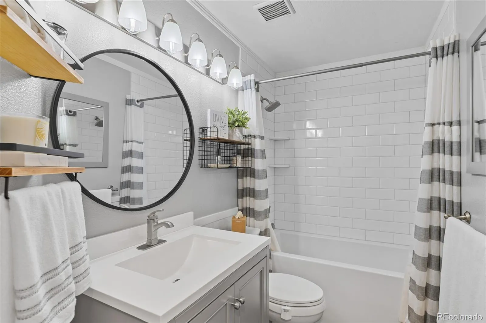 04092026060640 1600 32