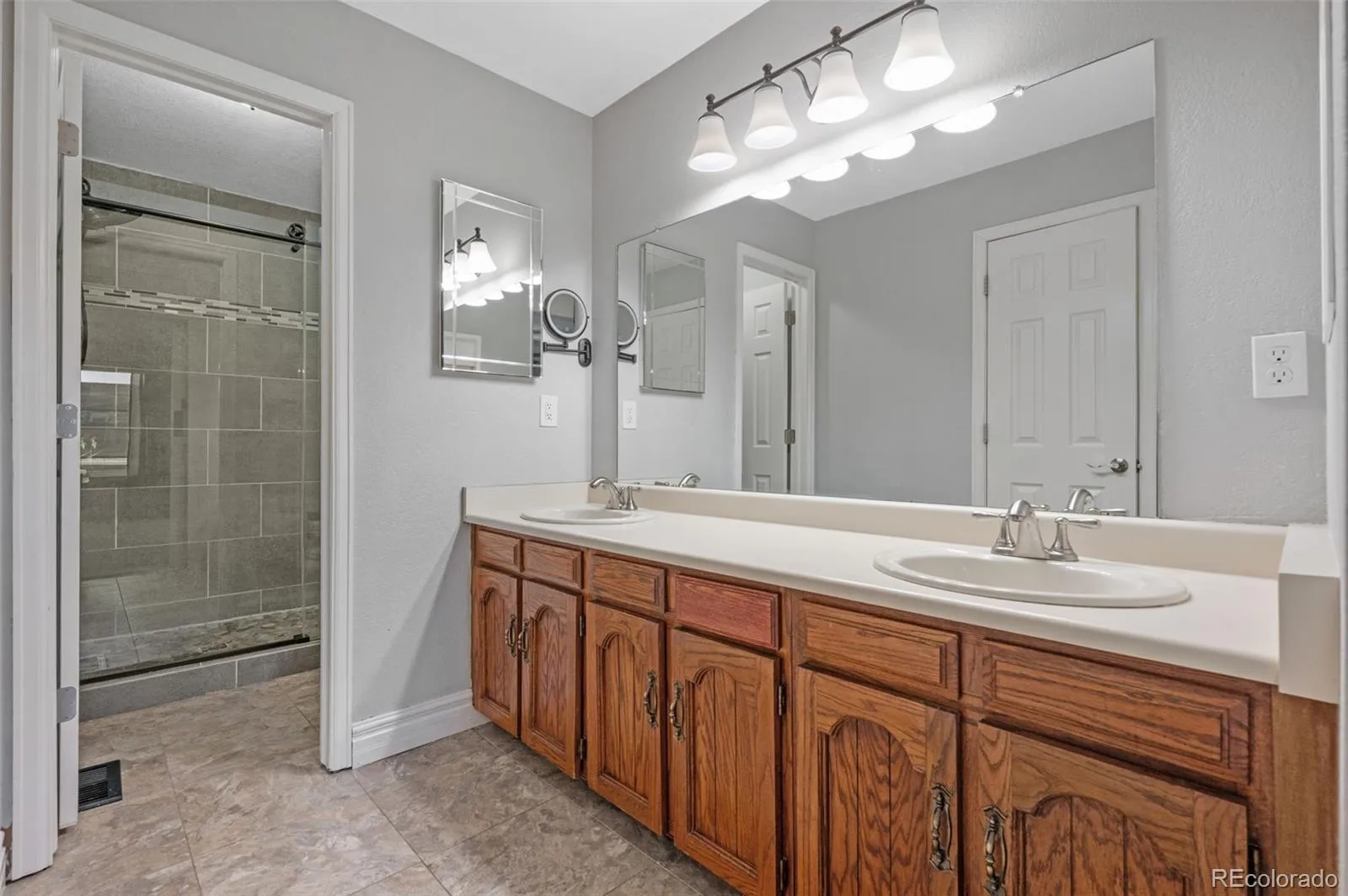 11362 W Berry Avenue Littleton CO 80127 MLS #REC8624299 04232026213715 1600 28