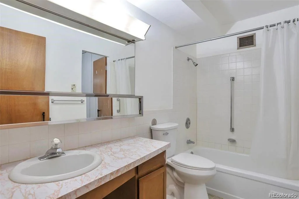 9340 E Center Avenue #8A Denver CO 80247 | MLS #REC8627129 06082026203002 1024 2