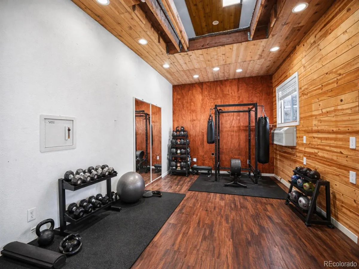 04092026185553 1200 11