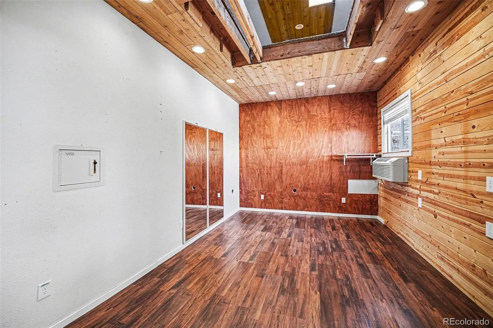 04092026185553 1600 27