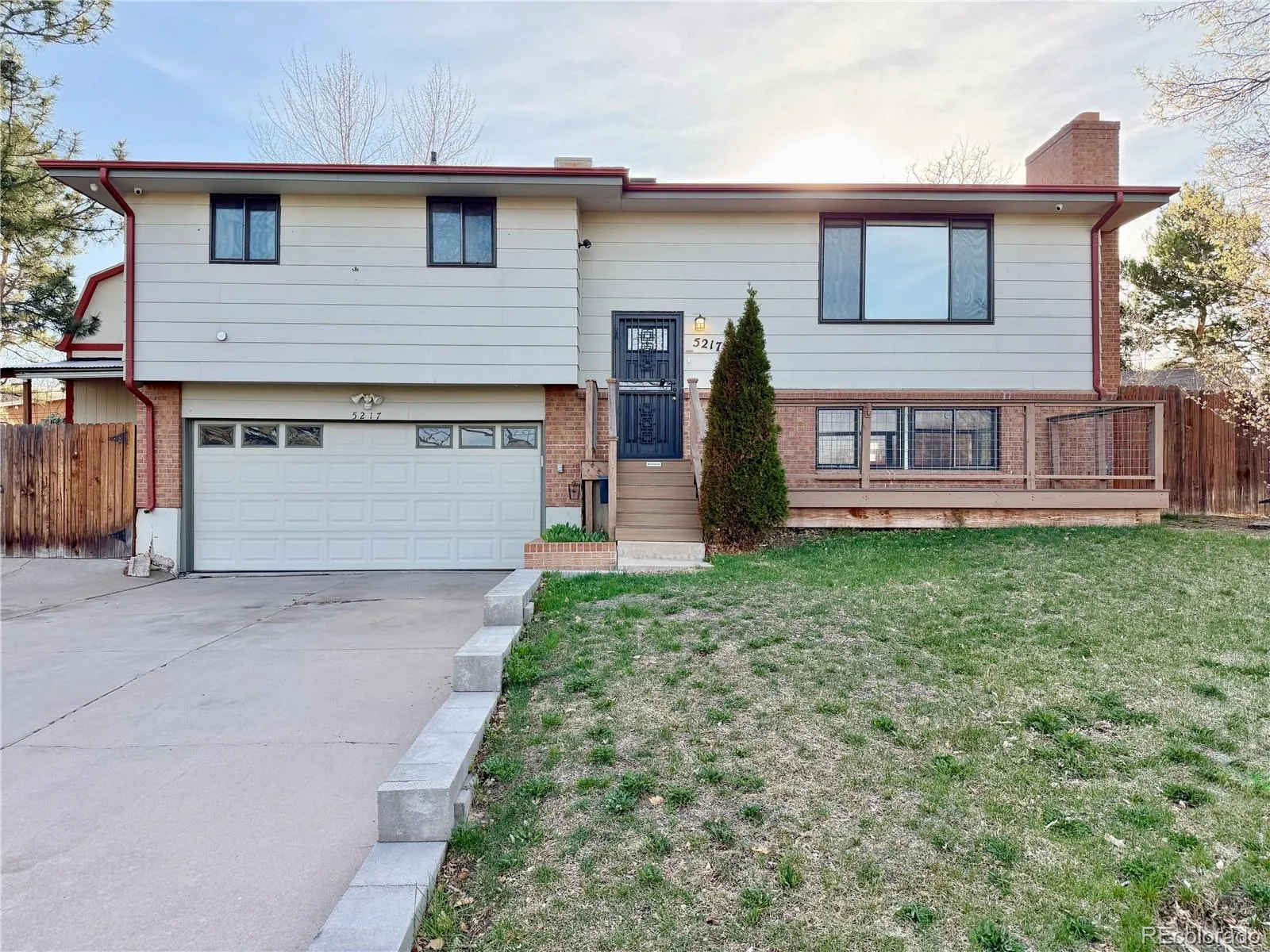 5217 S Mabre Court Littleton CO 80123 MLS #REC8629565 04292026021809 1600 3