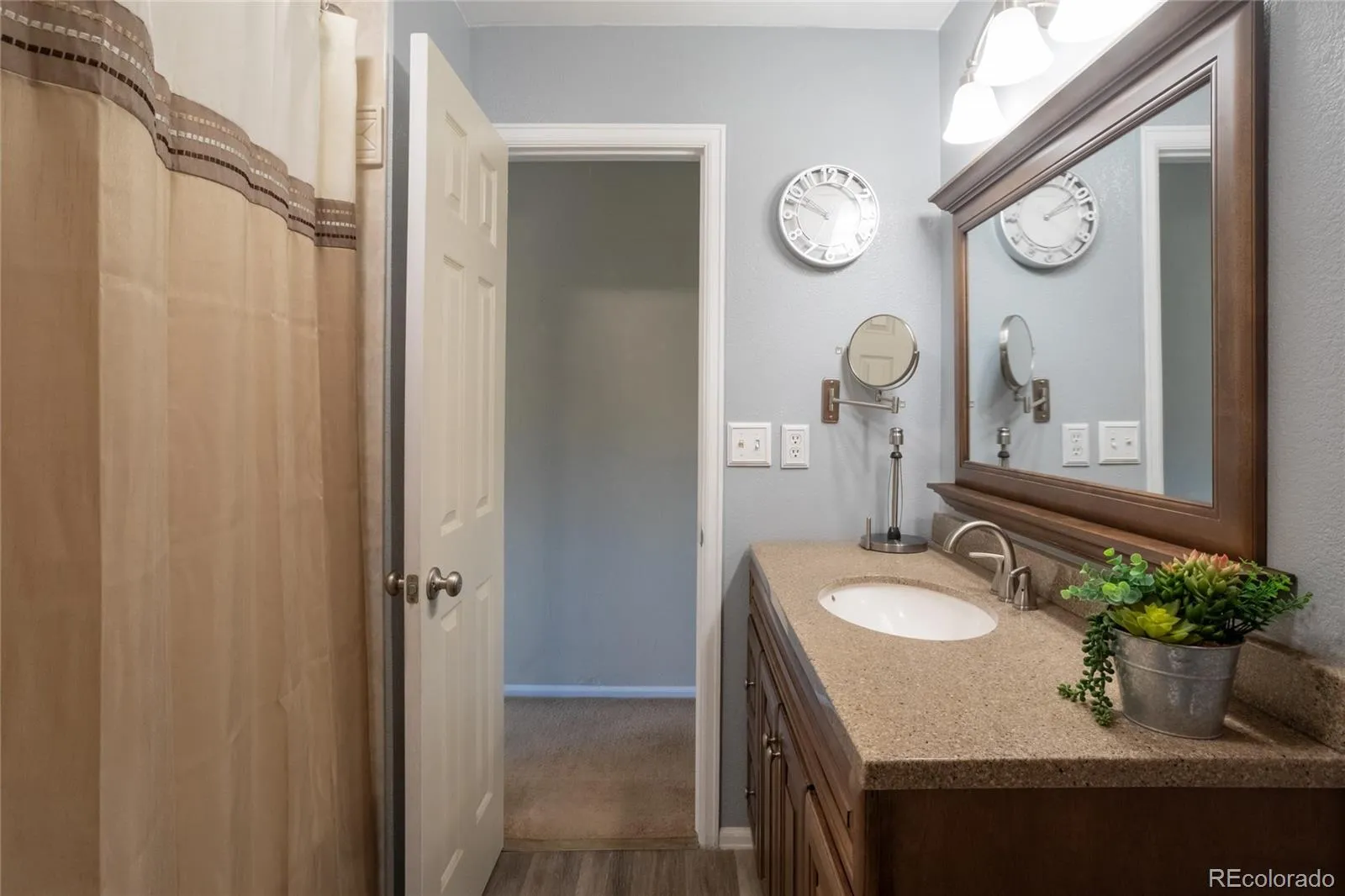 3404 S Ouray Way Aurora CO 80013 MLS #REC8631218 04132026170731 1600 12