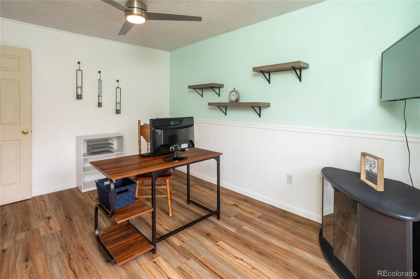 3404 S Ouray Way Aurora CO 80013 MLS #REC8631218 04132026170731 1600 17