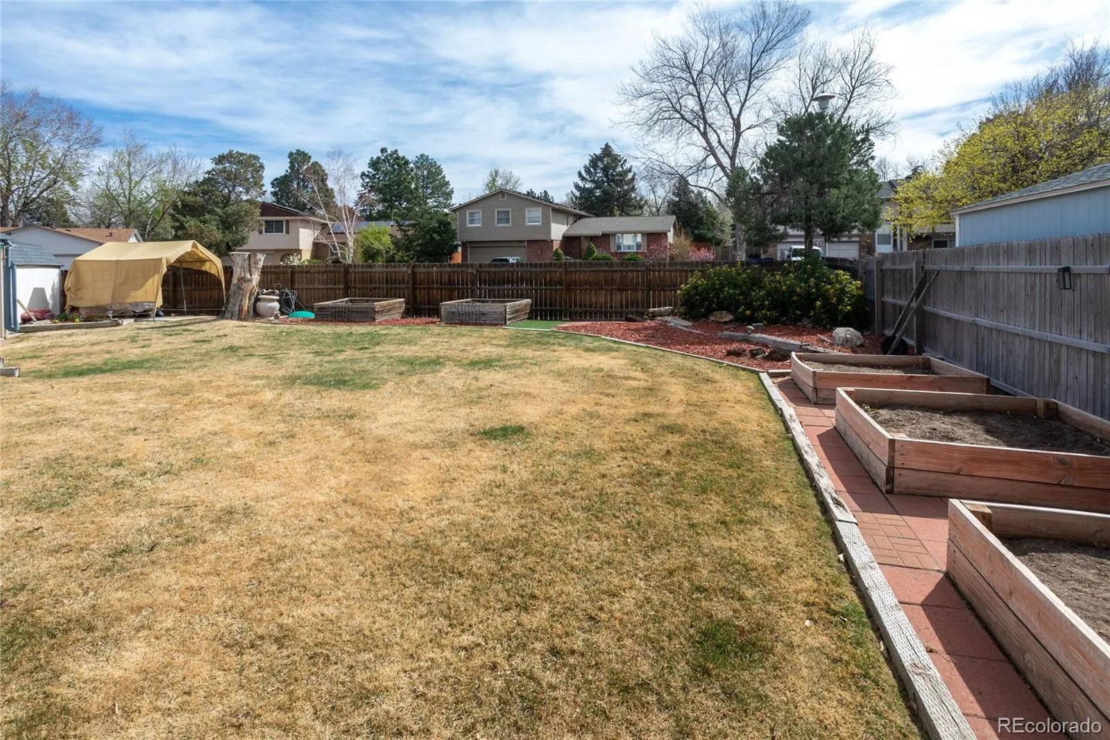 3404 S Ouray Way Aurora CO 80013 MLS #REC8631218 04132026170731 1600 44