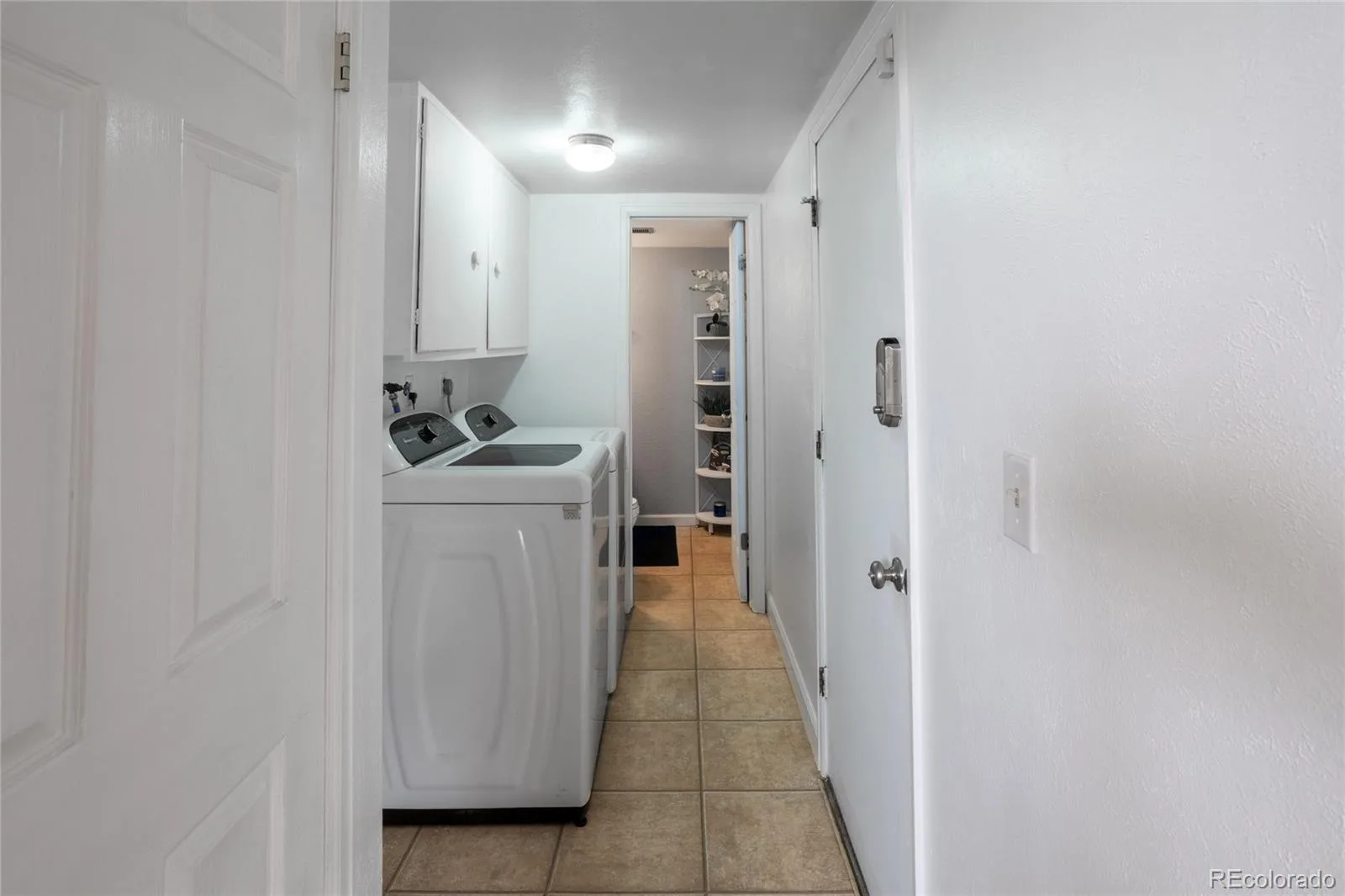 3404 S Ouray Way Aurora CO 80013 | MLS #REC8631218 09302026174928 1600 33