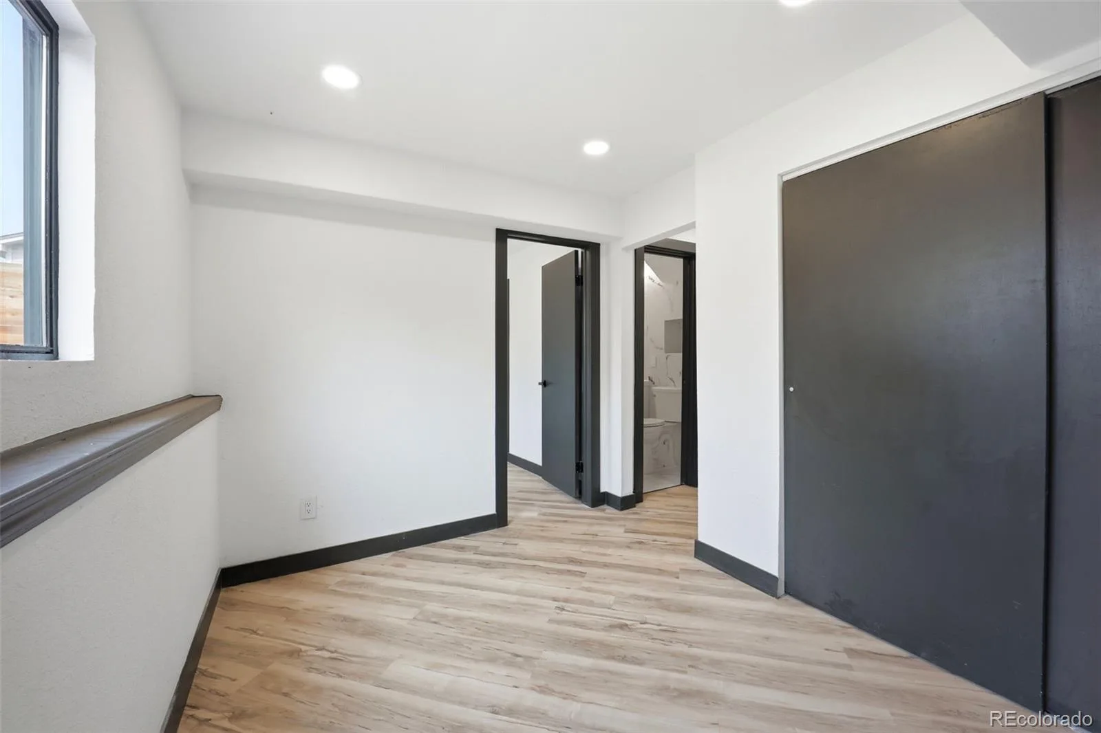 17445 E Temple Drive Aurora CO 80015 | MLS #REC8631385 08082026005355 1600 23