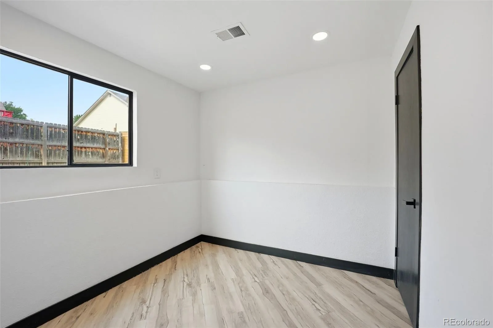 17445 E Temple Drive Aurora CO 80015 | MLS #REC8631385 08082026005355 1600 24