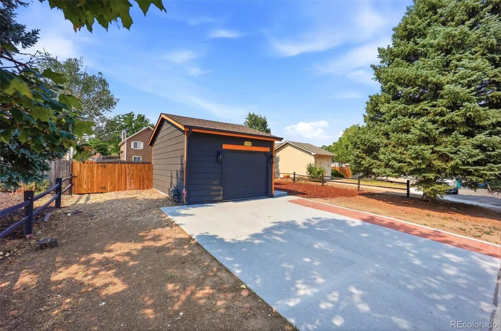 17445 E Temple Drive Aurora CO 80015 | MLS #REC8631385 08082026005355 1600 29