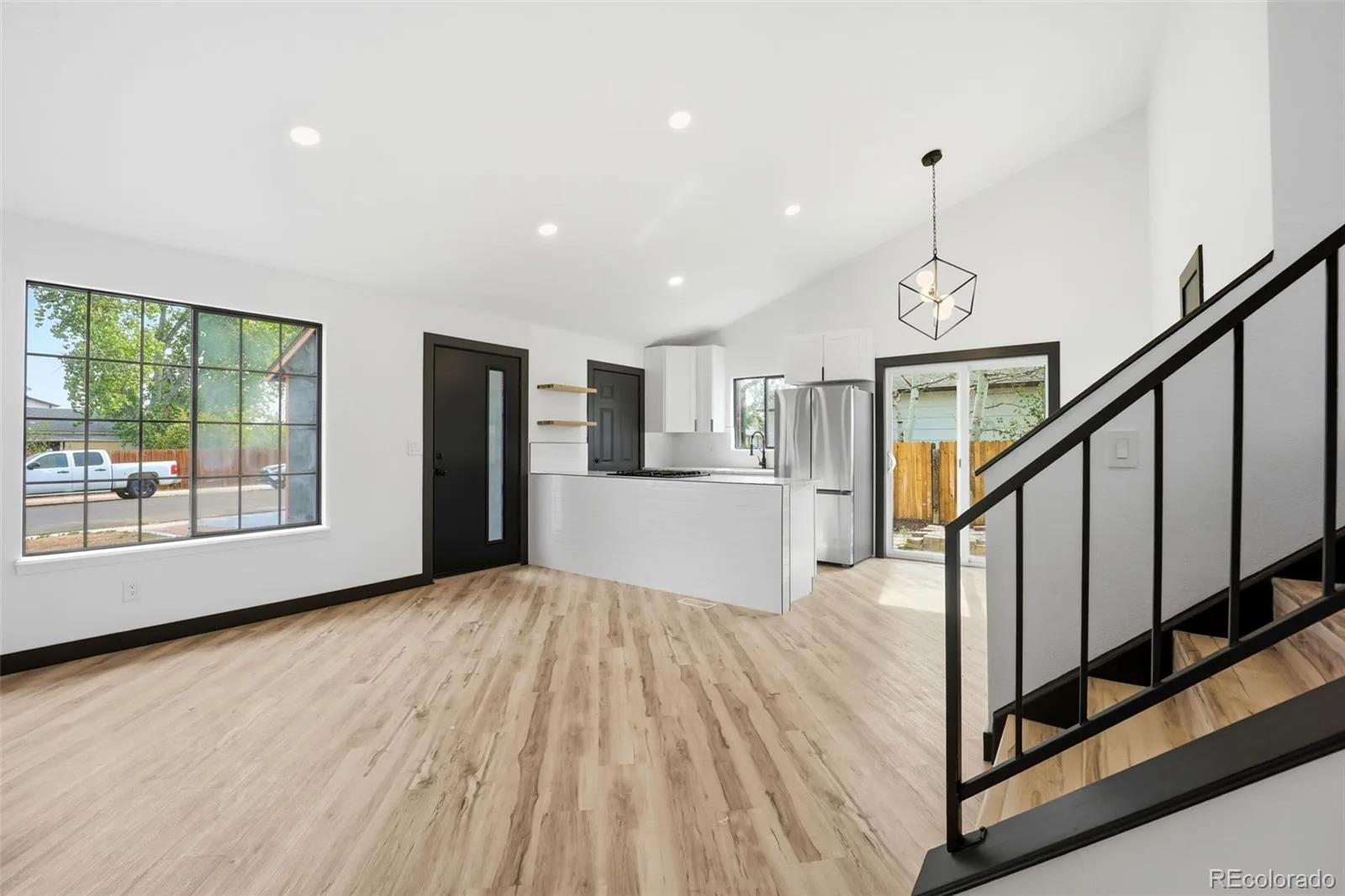 17445 E Temple Drive Aurora CO 80015 | MLS #REC8631385 08082026005355 1600 7