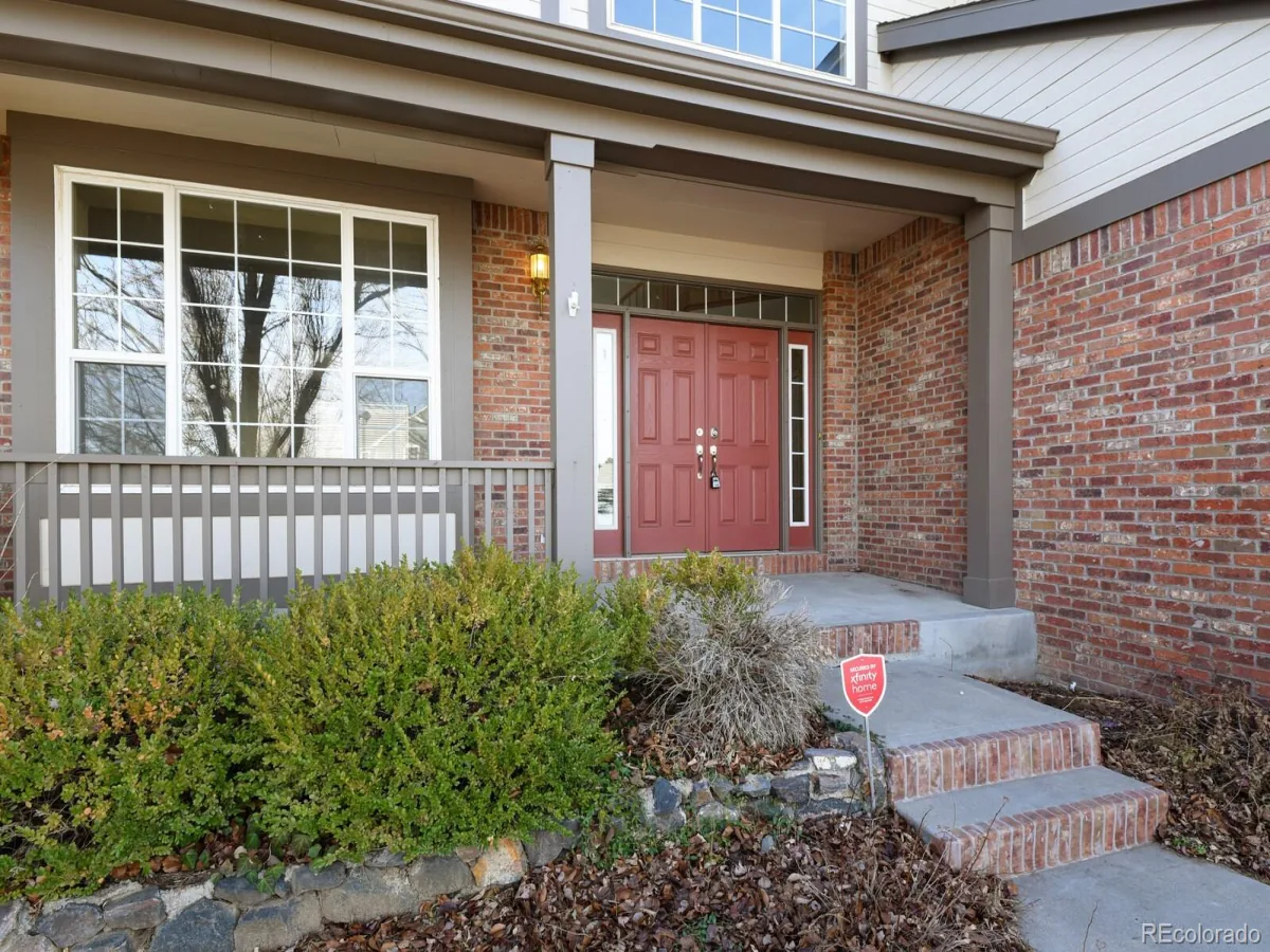 18119 E Caley Circle Aurora CO 80116 | MLS #REC8631828 10012026121012 1200 1