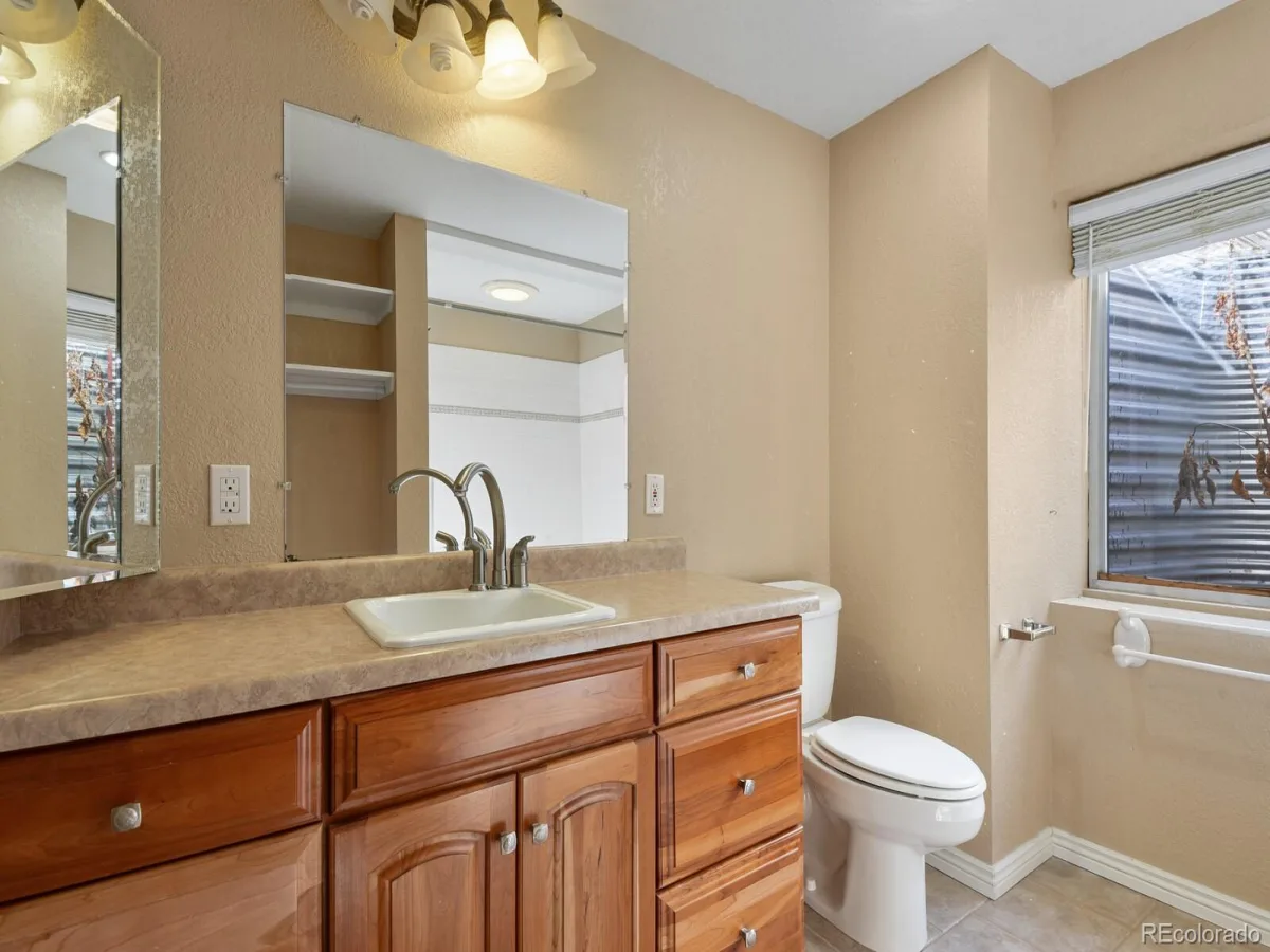 18119 E Caley Circle Aurora CO 80116 | MLS #REC8631828 10012026121012 1200 21