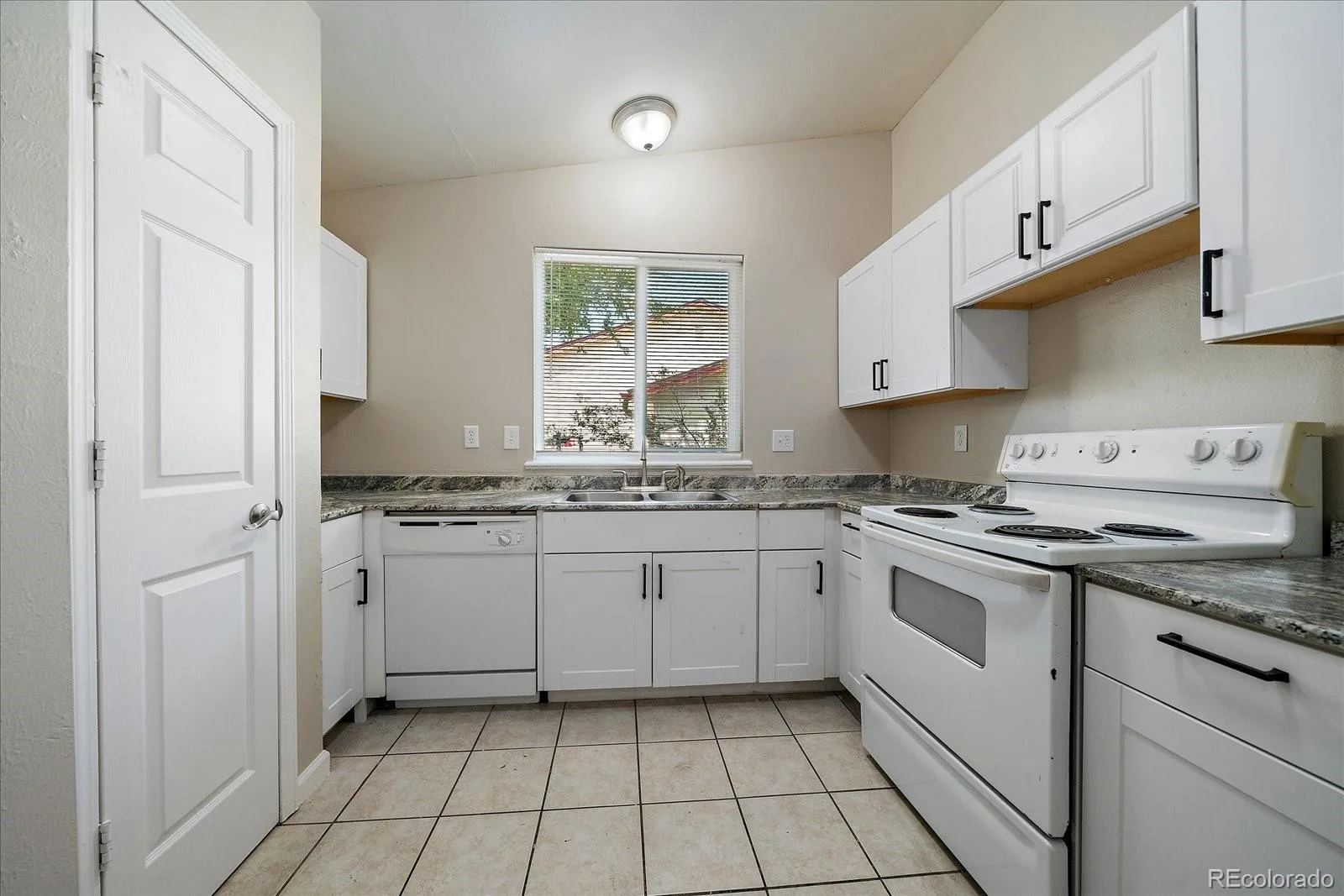18757 E Hawaii Drive Aurora CO 80017 | MLS #REC8633964 07312026163149 1600 7