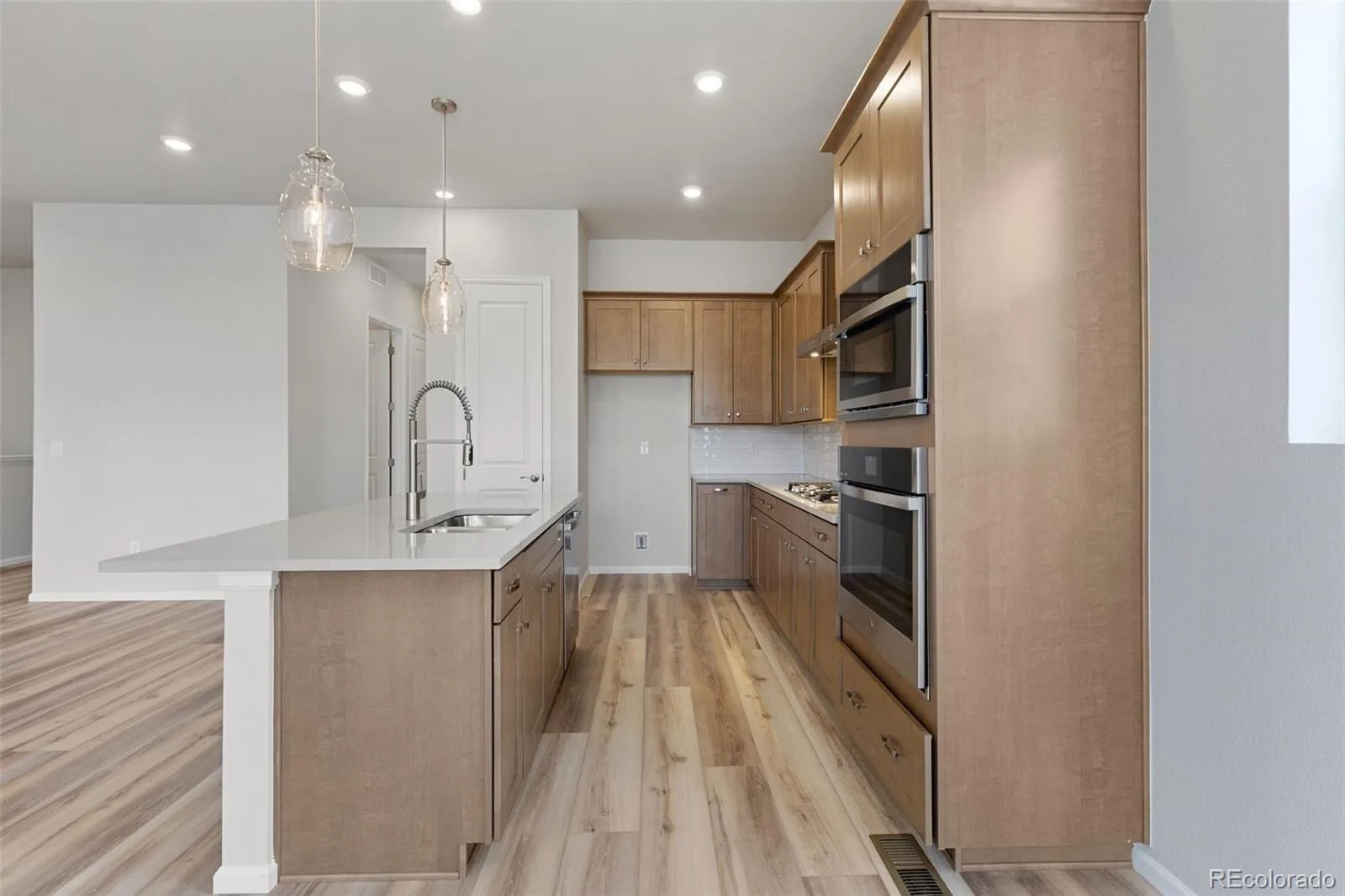 166 S Terry Street Golden CO 80401 MLS #REC8634427 06122026074811 1600 18