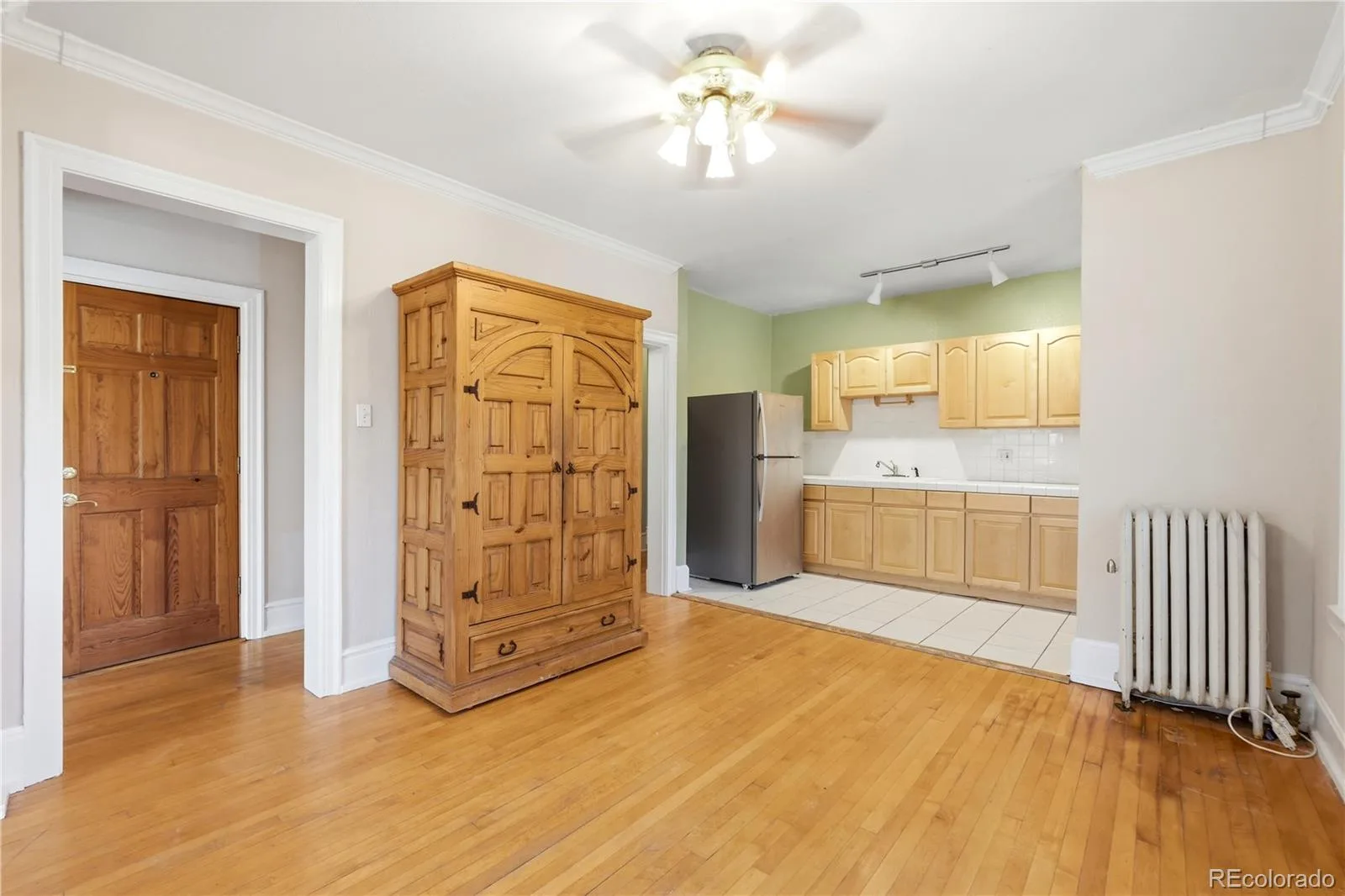 541 E 14th Avenue #6 Denver CO 80203 | MLS #REC8635535 09222026220332 1600 11