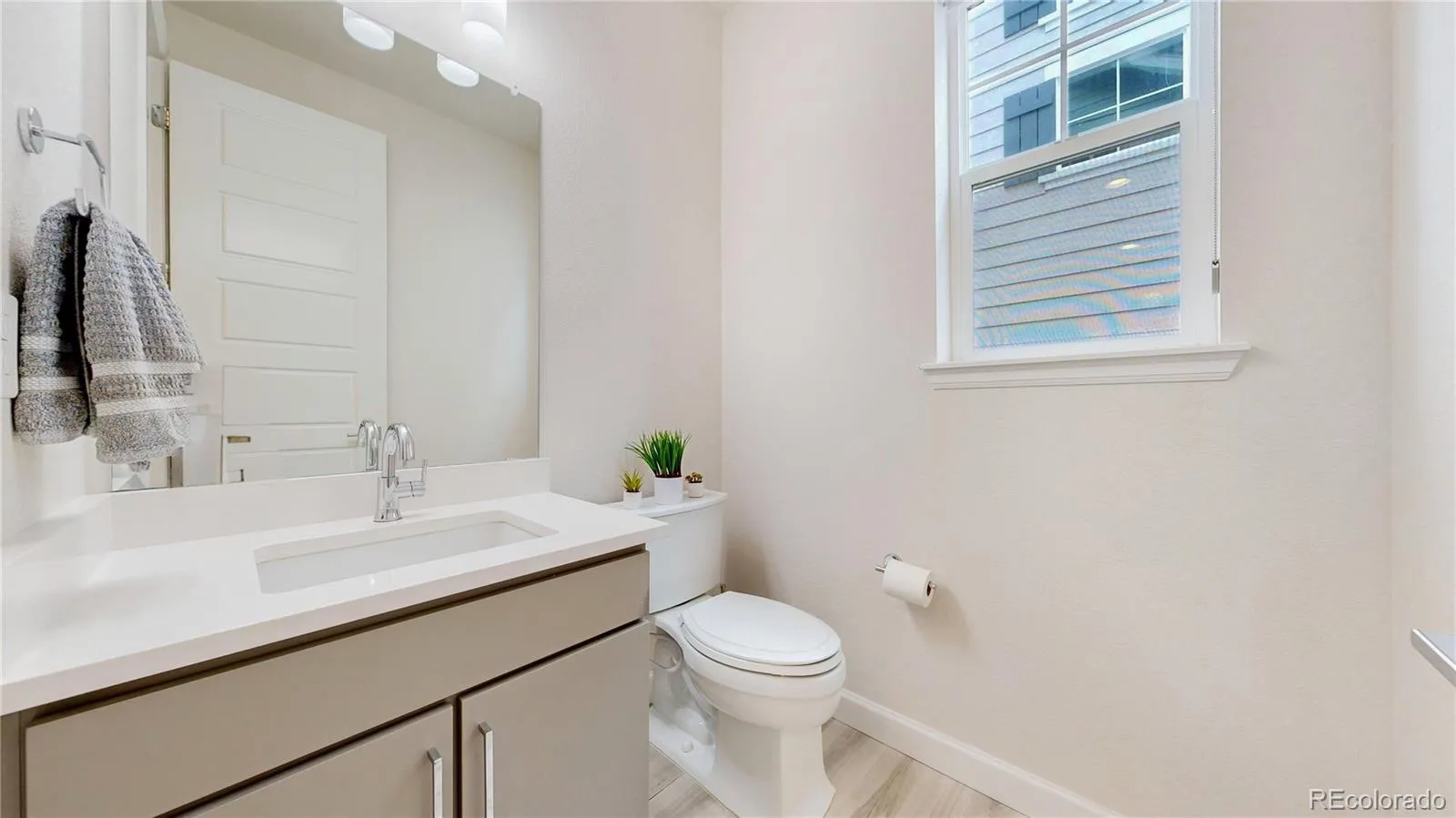 27615 E Geddes Place Aurora CO 80016 MLS #REC8637536 04212026193407 1600 15