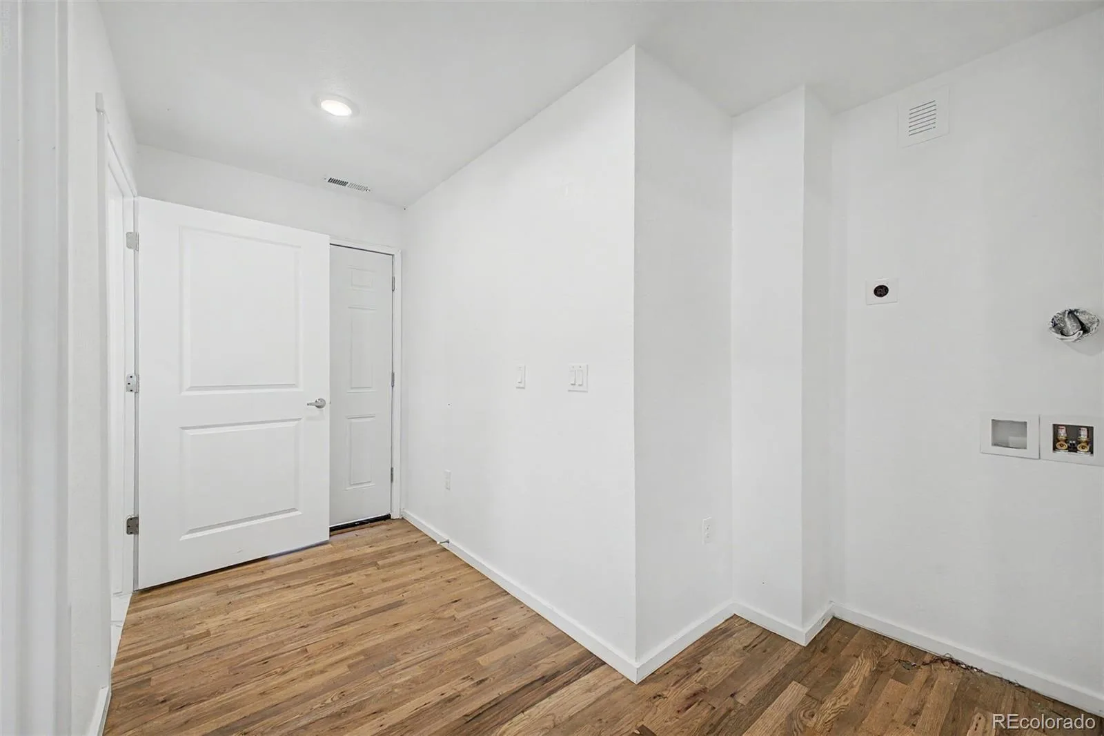 1926 Xenia Street Denver CO 80220 | MLS #REC8639554 09232026162740 1600 20