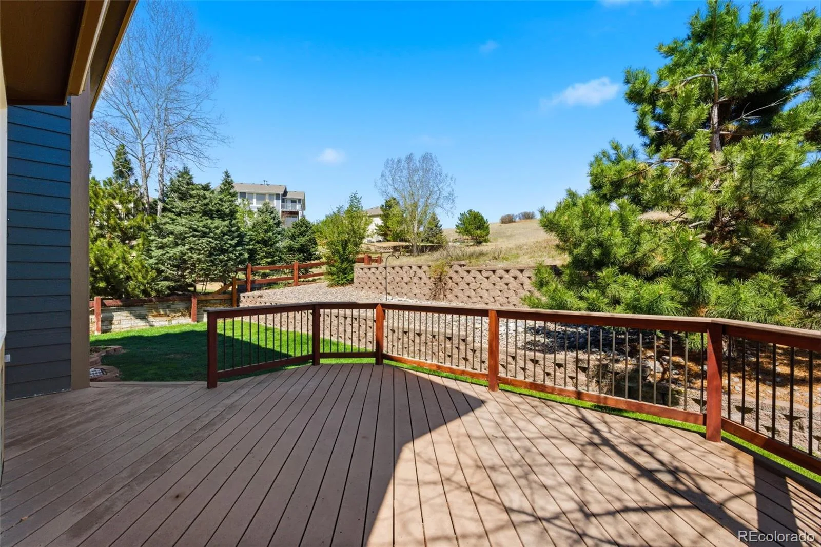 7311 Serena Drive Castle Pines CO 80108 | MLS #REC8640101 08192026134508 1600 46