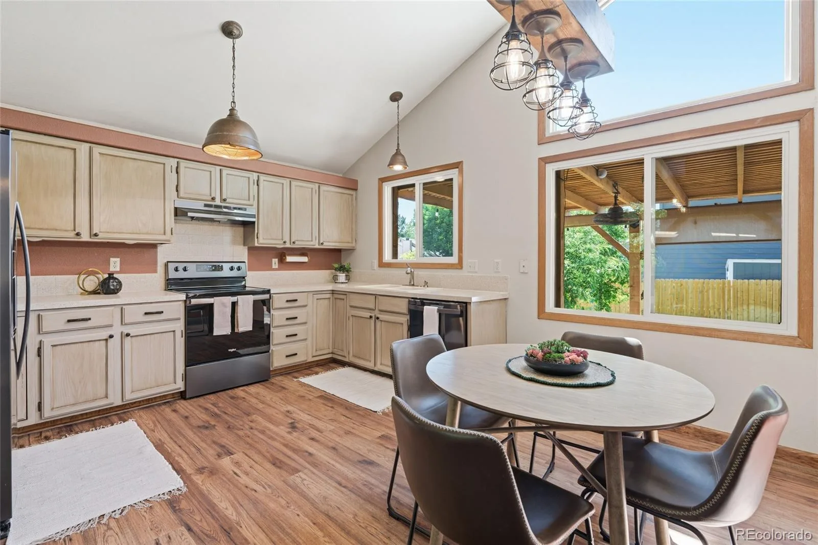 2201 Stuart Street Longmont CO 80501 MLS #REC8640897 06122026081432 1600 5