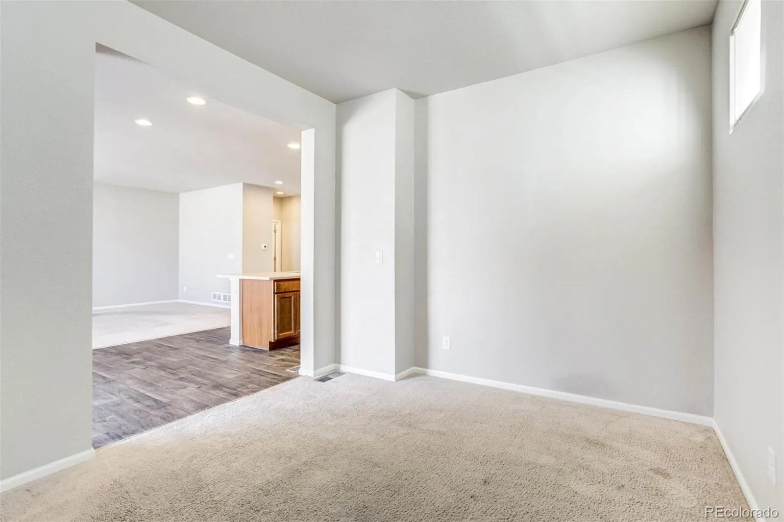 04162026204451 1600 19