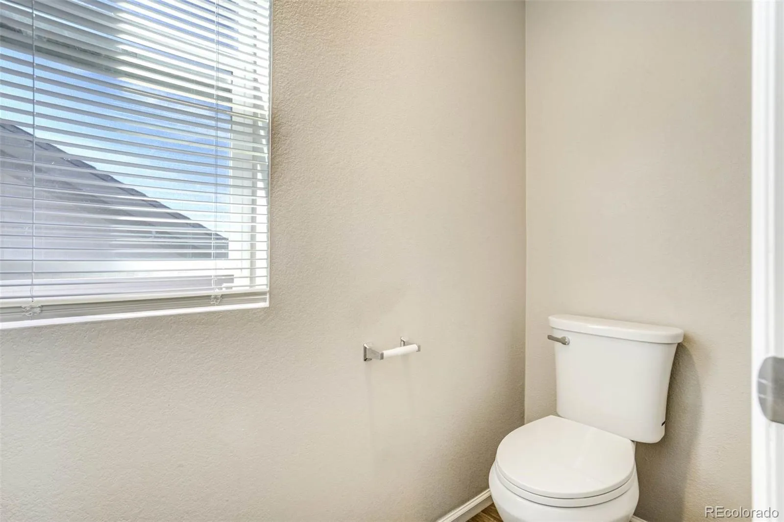 04162026204451 1600 29