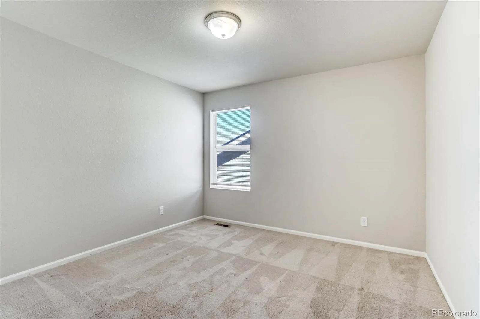 04162026204451 1600 38