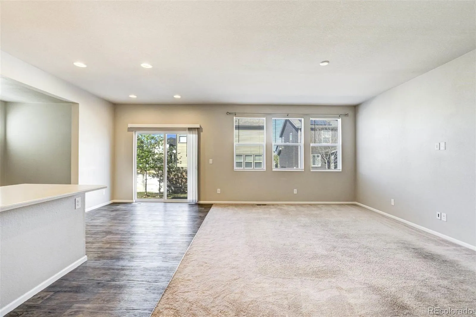 04162026204451 1600 8