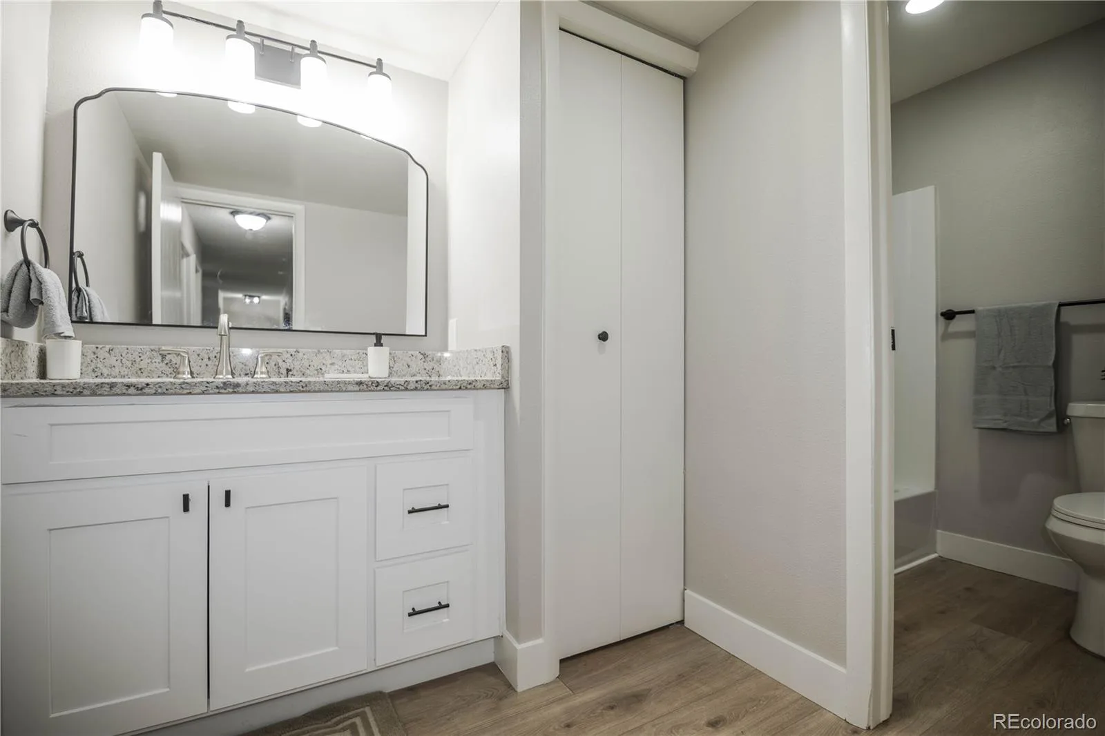 14226 E 1st Drive #B03 Aurora CO 80011 | MLS #REC8647440 06122026174847 1600 18