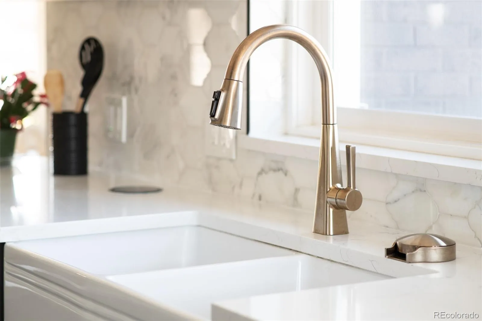 04162026202204 1600 10