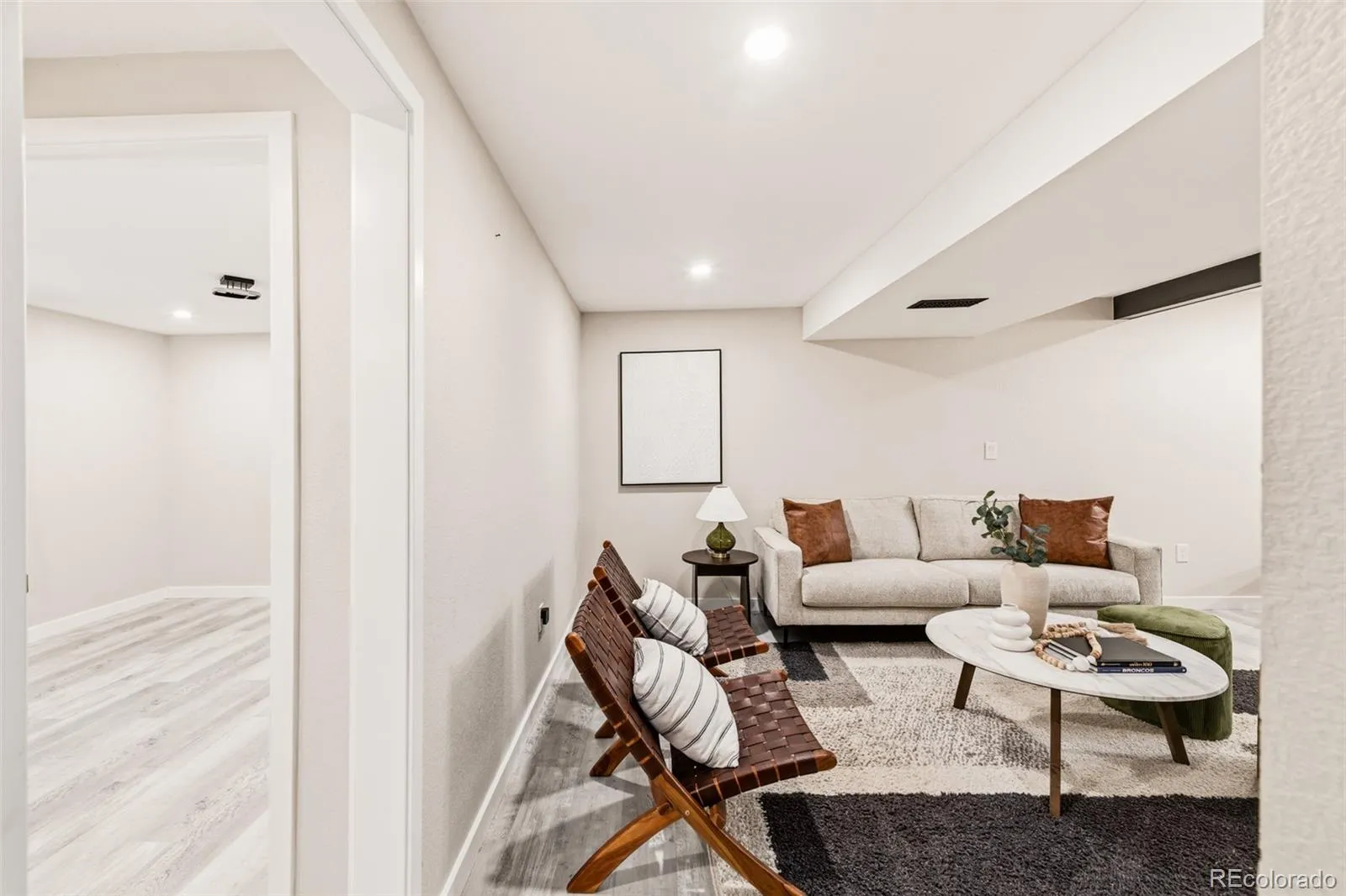 04162026202204 1600 24