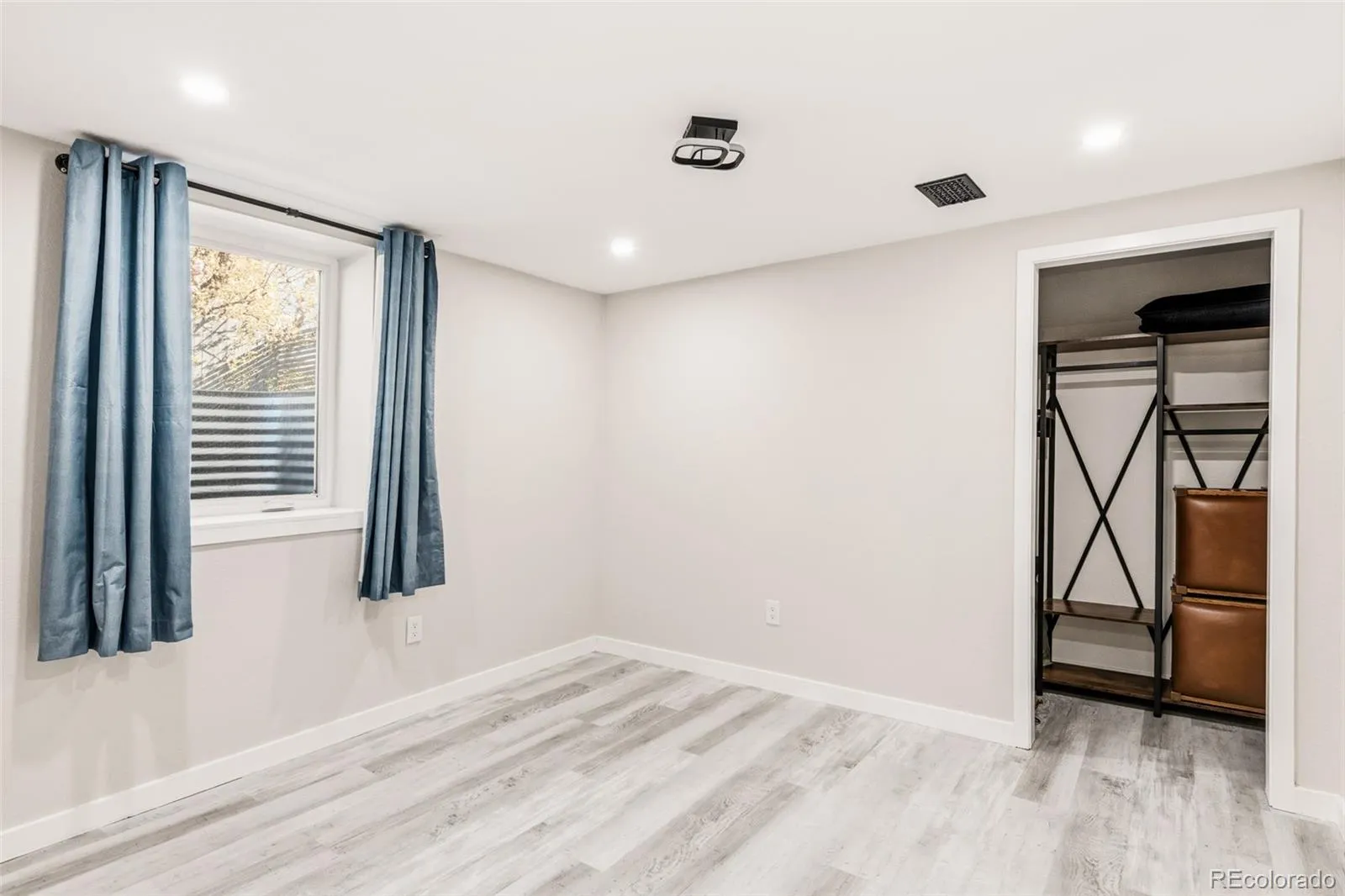 04162026202204 1600 28