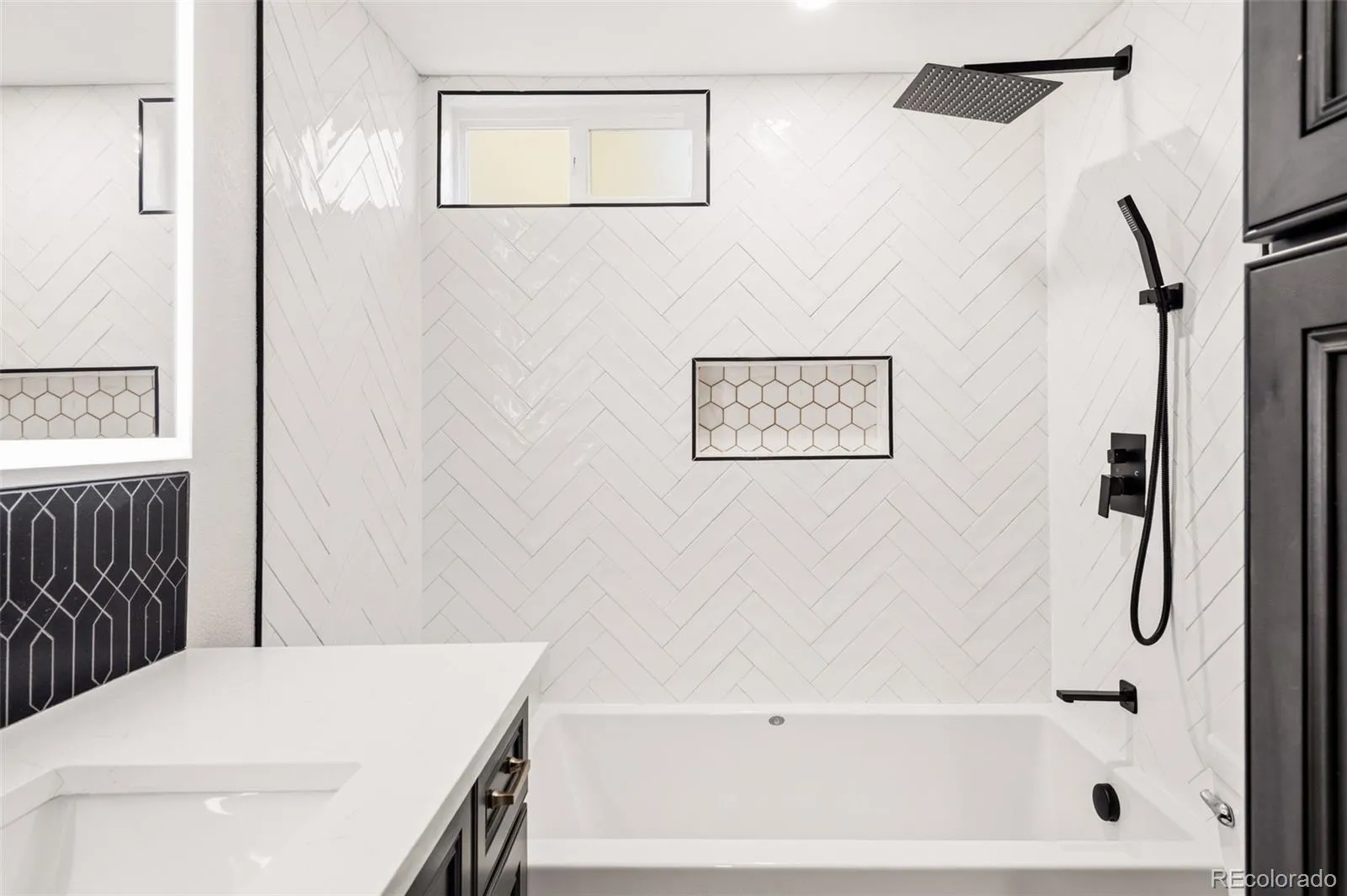 04162026202204 1600 30