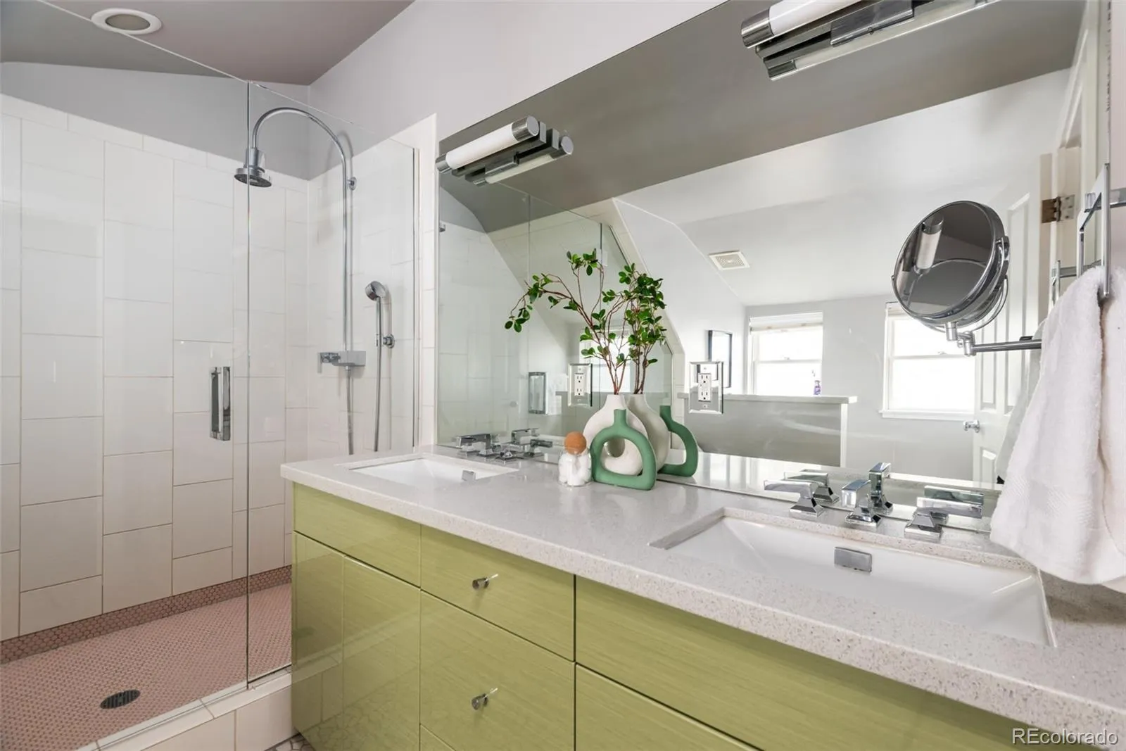 04072026193717 1600 30