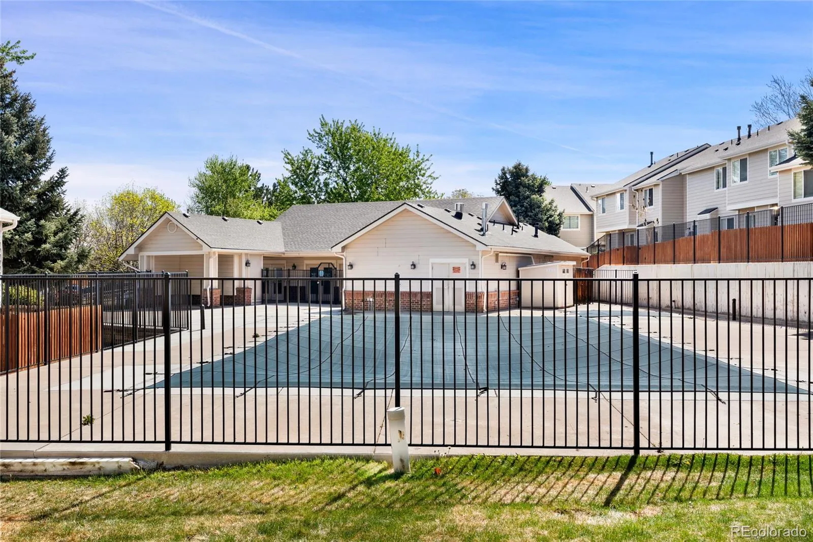 1276 S Zeno Circle #E Aurora CO 80017 MLS #REC8650736 05072026190657 1600 23