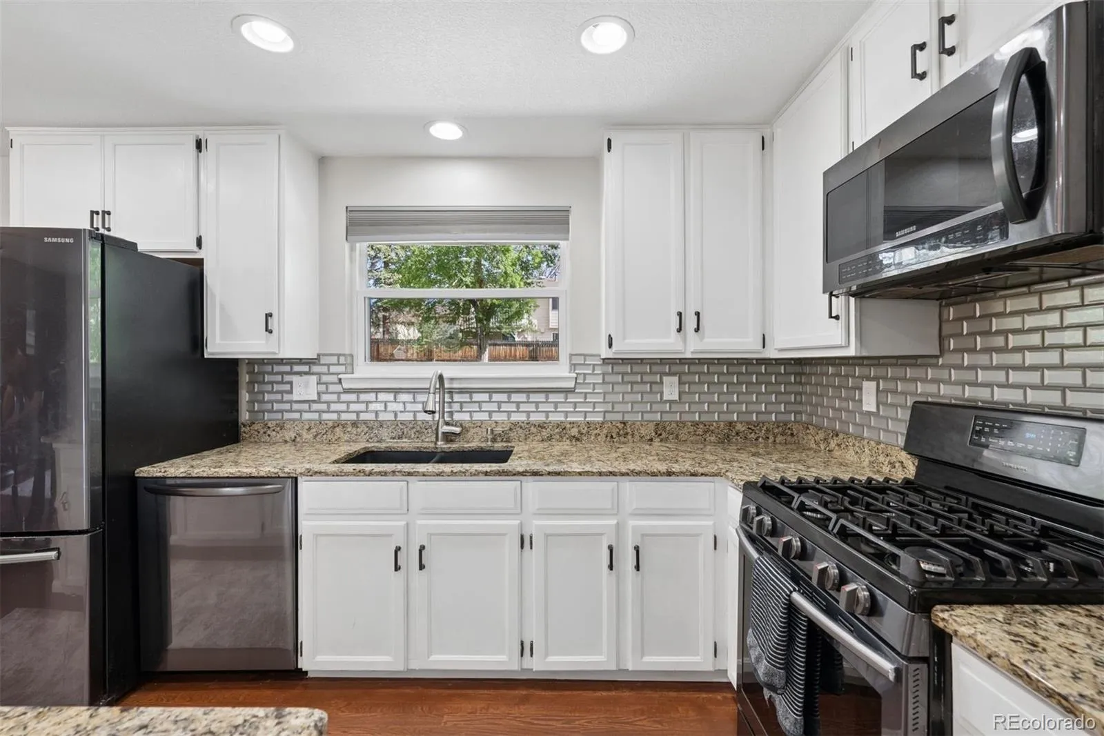 9115 W Monticello Place Littleton CO 80128 MLS #REC8651953 04302026234158 1600 13