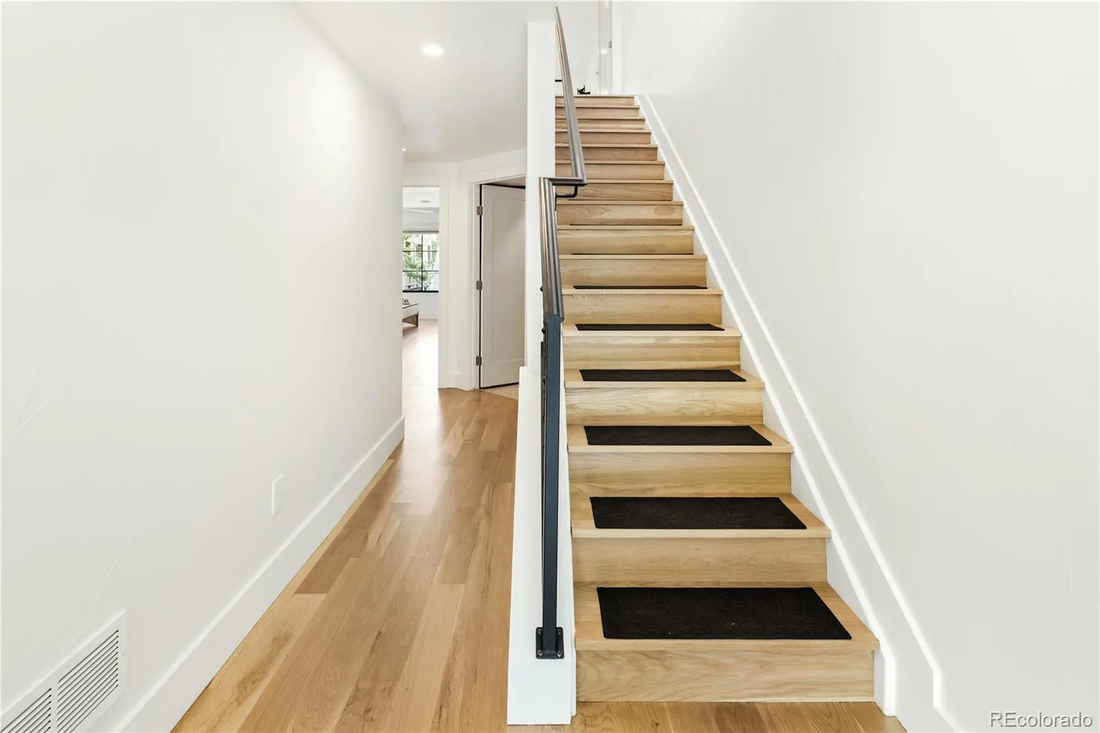 4165 Stuart Street Denver CO 80212 | MLS #REC8652337 08212026144903 1600 29