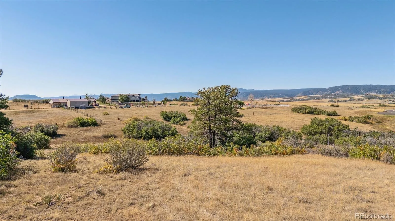 2814 Charlford Lane Sedalia CO 80135 | MLS #REC8653619 06012026191334 1600 19