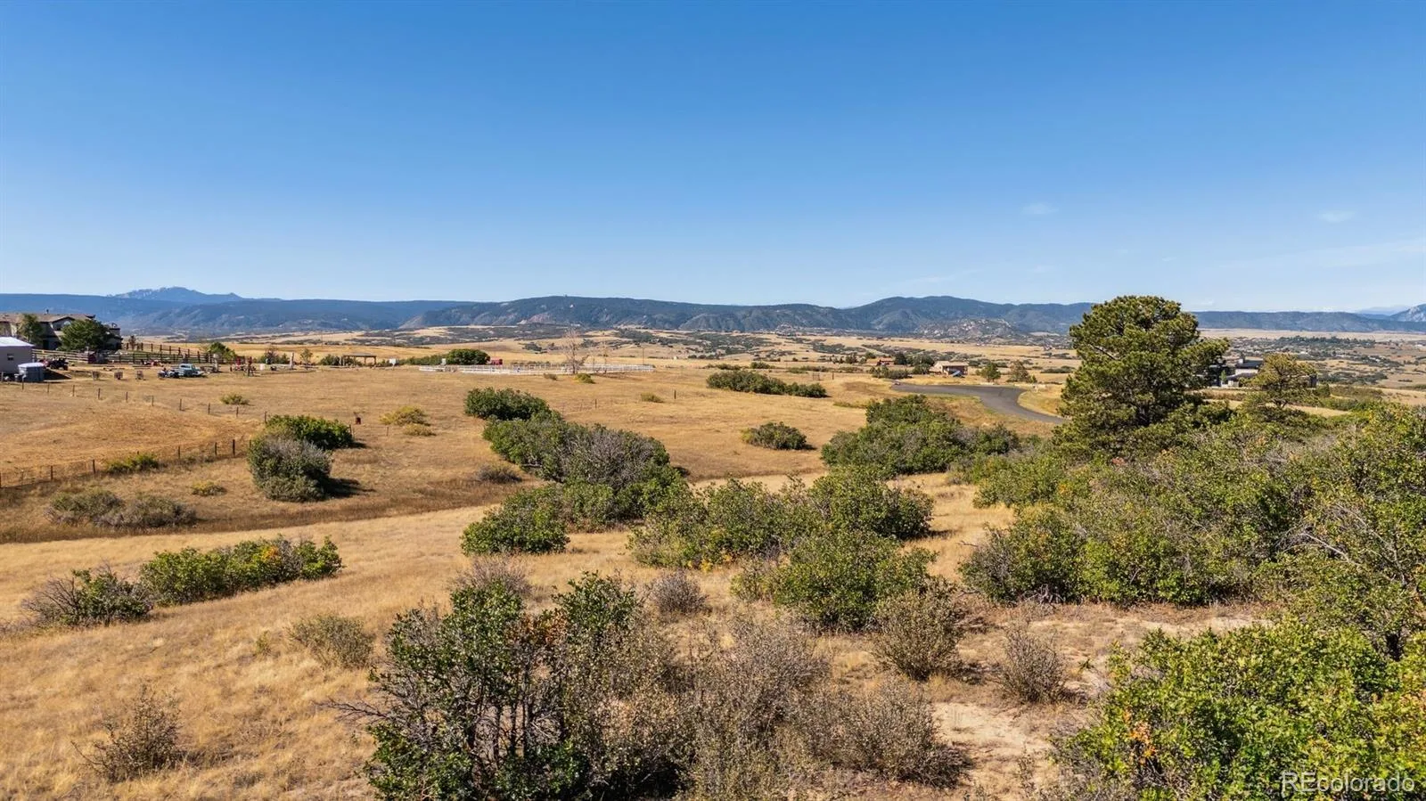 2814 Charlford Lane Sedalia CO 80135 | MLS #REC8653619 06012026191334 1600 23