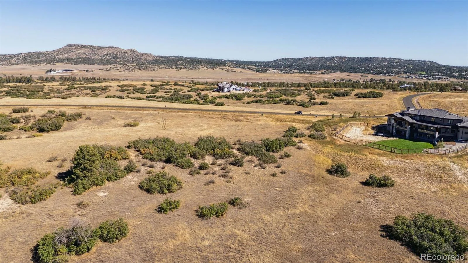 2814 Charlford Lane Sedalia CO 80135 | MLS #REC8653619 06012026191334 1600 27