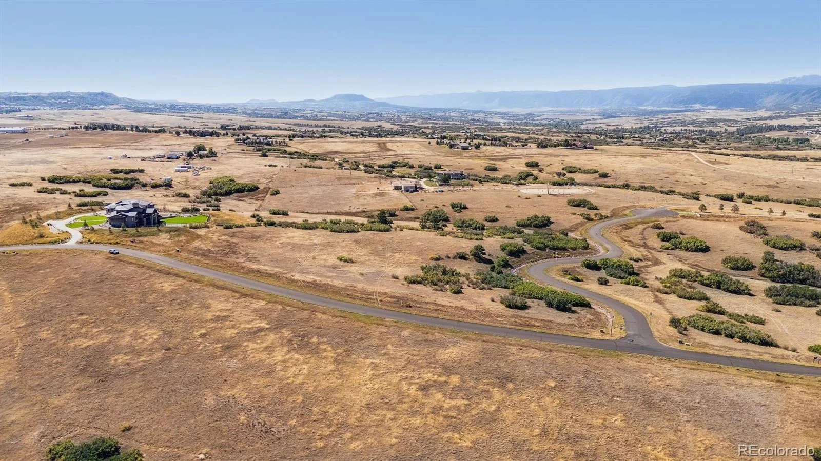 2814 Charlford Lane Sedalia CO 80135 | MLS #REC8653619 06012026191334 1600 34