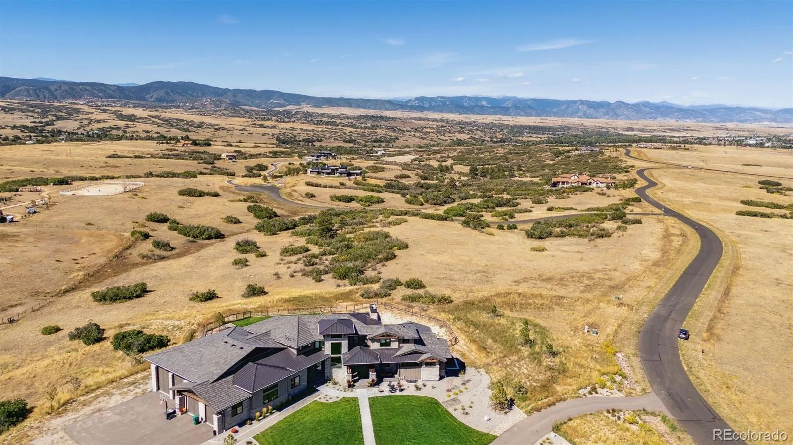 2814 Charlford Lane Sedalia CO 80135 | MLS #REC8653619 06012026191334 1600 36