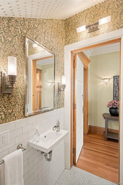 1100 N Humboldt Street Denver CO 80218 MLS #REC8654262 07022026213919 800 40