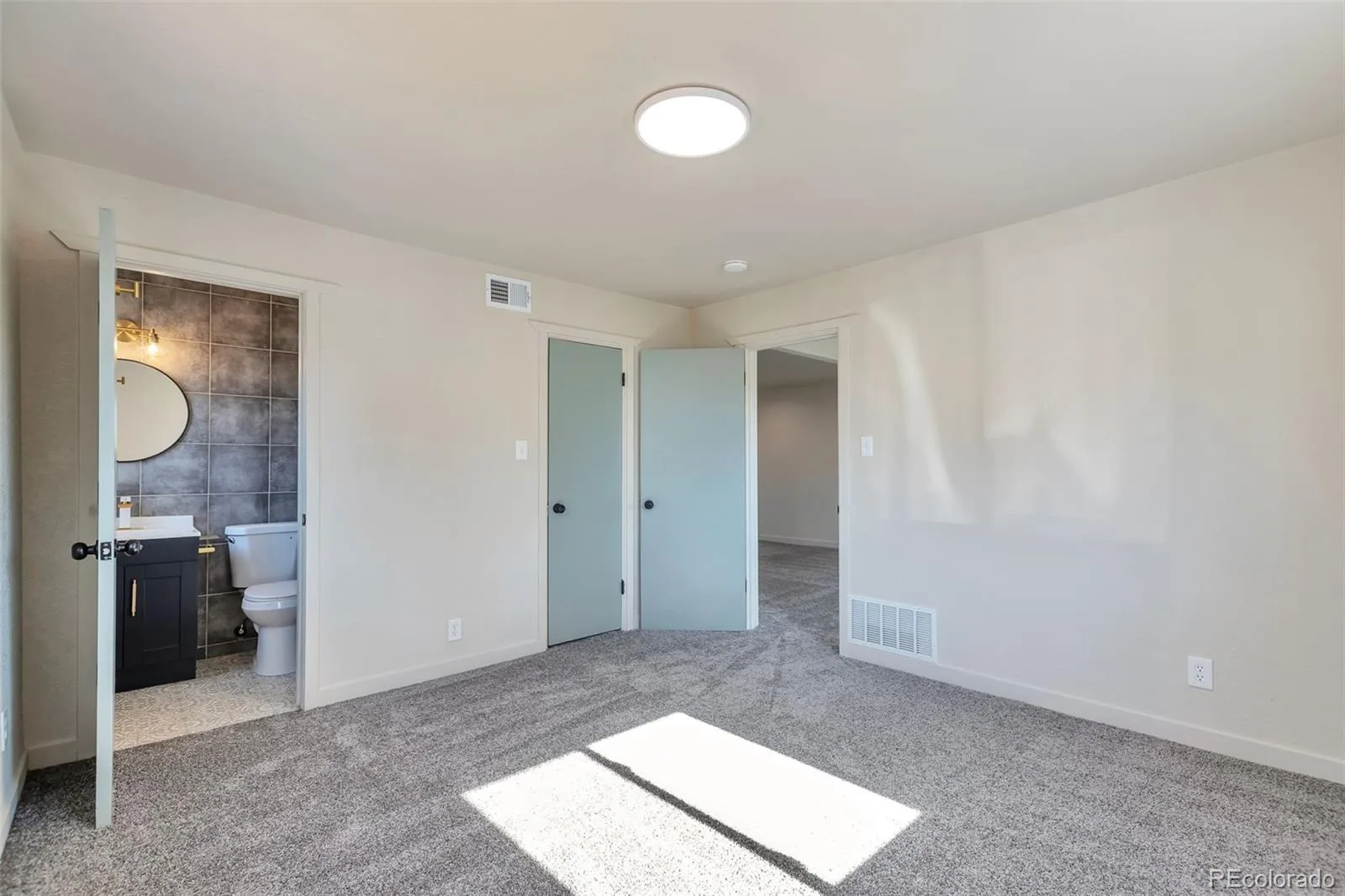 815 Zion Street Aurora CO 80011 MLS #REC8654273 06172026193127 1600 13