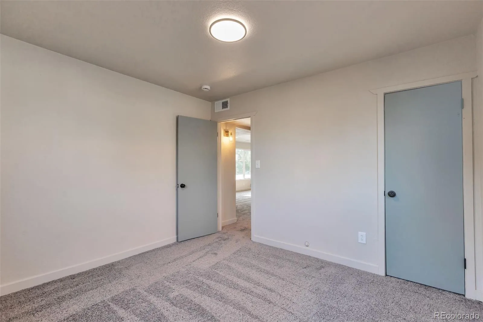 815 Zion Street Aurora CO 80011 MLS #REC8654273 06172026193127 1600 17