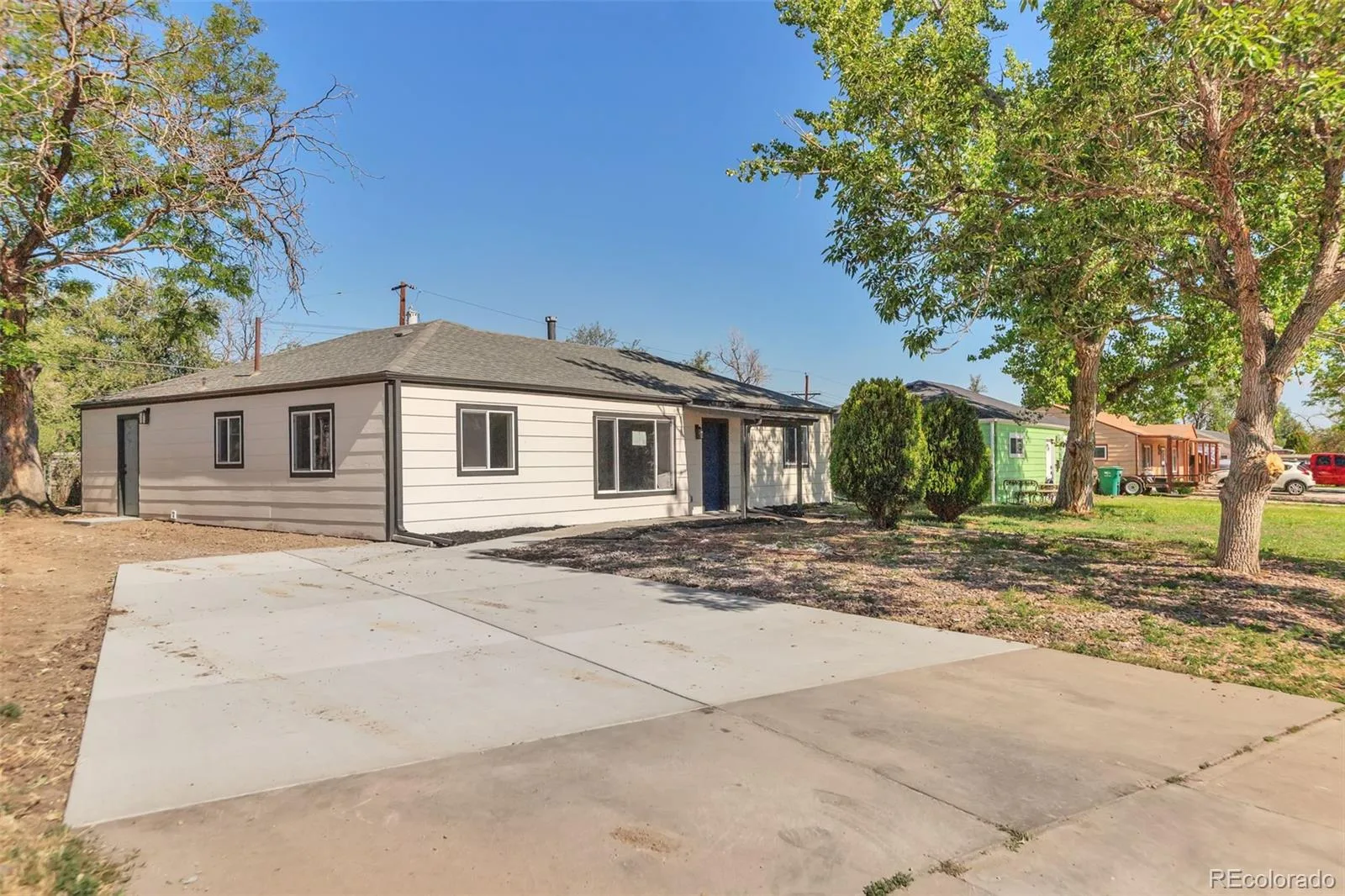 815 Zion Street Aurora CO 80011 MLS #REC8654273 06172026193127 1600 2