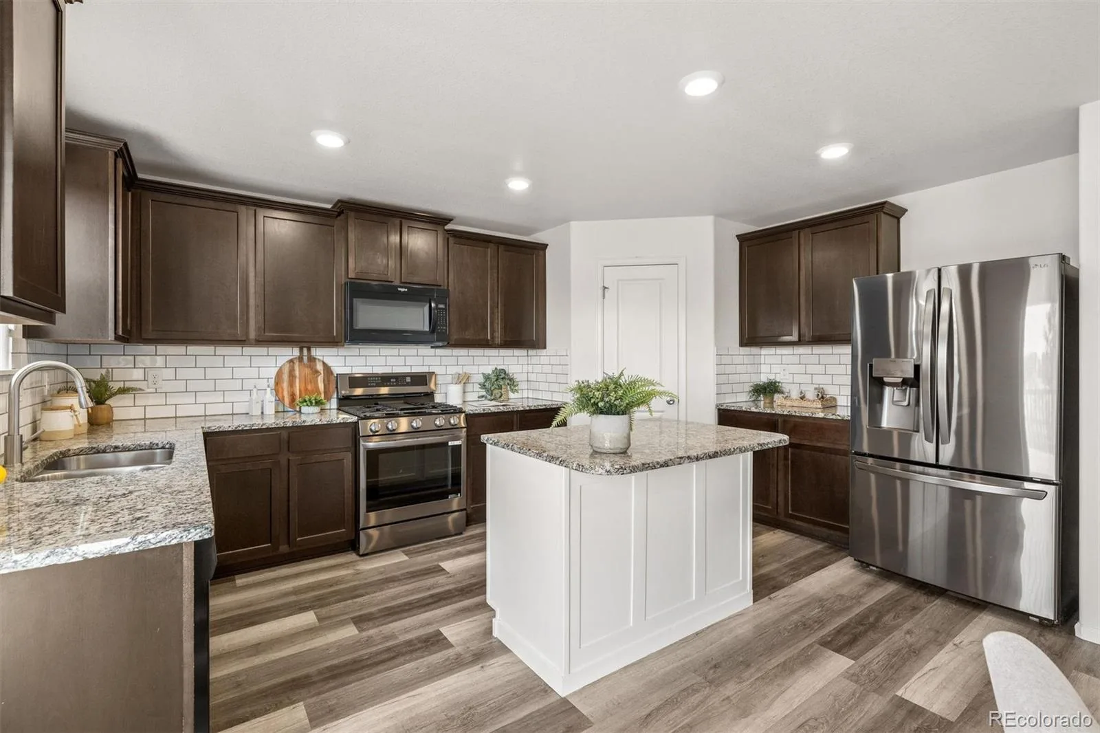 300 Mesa Avenue Lochbuie CO 80603 | MLS #REC8654422 07172026005814 1600 14