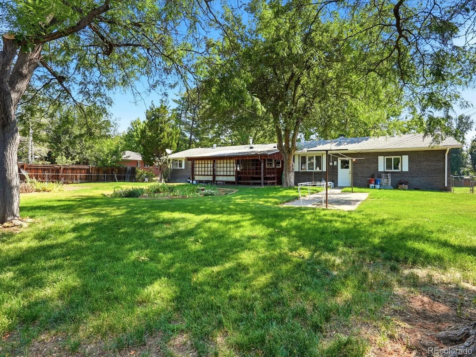 1855 S Ammons Street Denver CO 80232 | MLS #REC8655325 07312026163142 1600 27